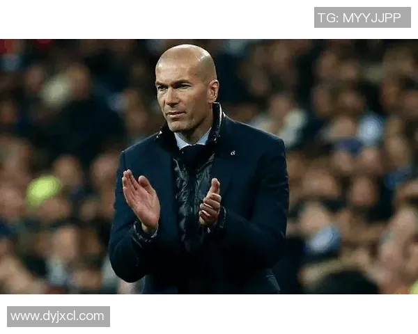 足球周薪揭秘:明星球员收入差异与背后的行业秘密分析 足球周薪揭秘:明星球员收入差异与背后的行业秘密分析